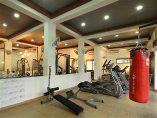 O2 Wellness Club Hotel Пюн Екстериор снимка